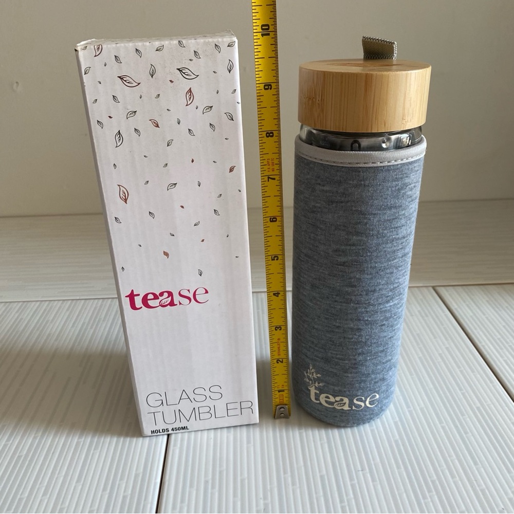 NEW Tease Glass Tea Infuser Tumbler Double Walled w Bamboo Lid Insulation Sleeve